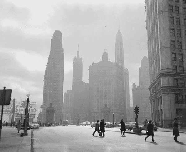Michigan Avenue around 1951, with the Carbide & Carbon Building second from the left