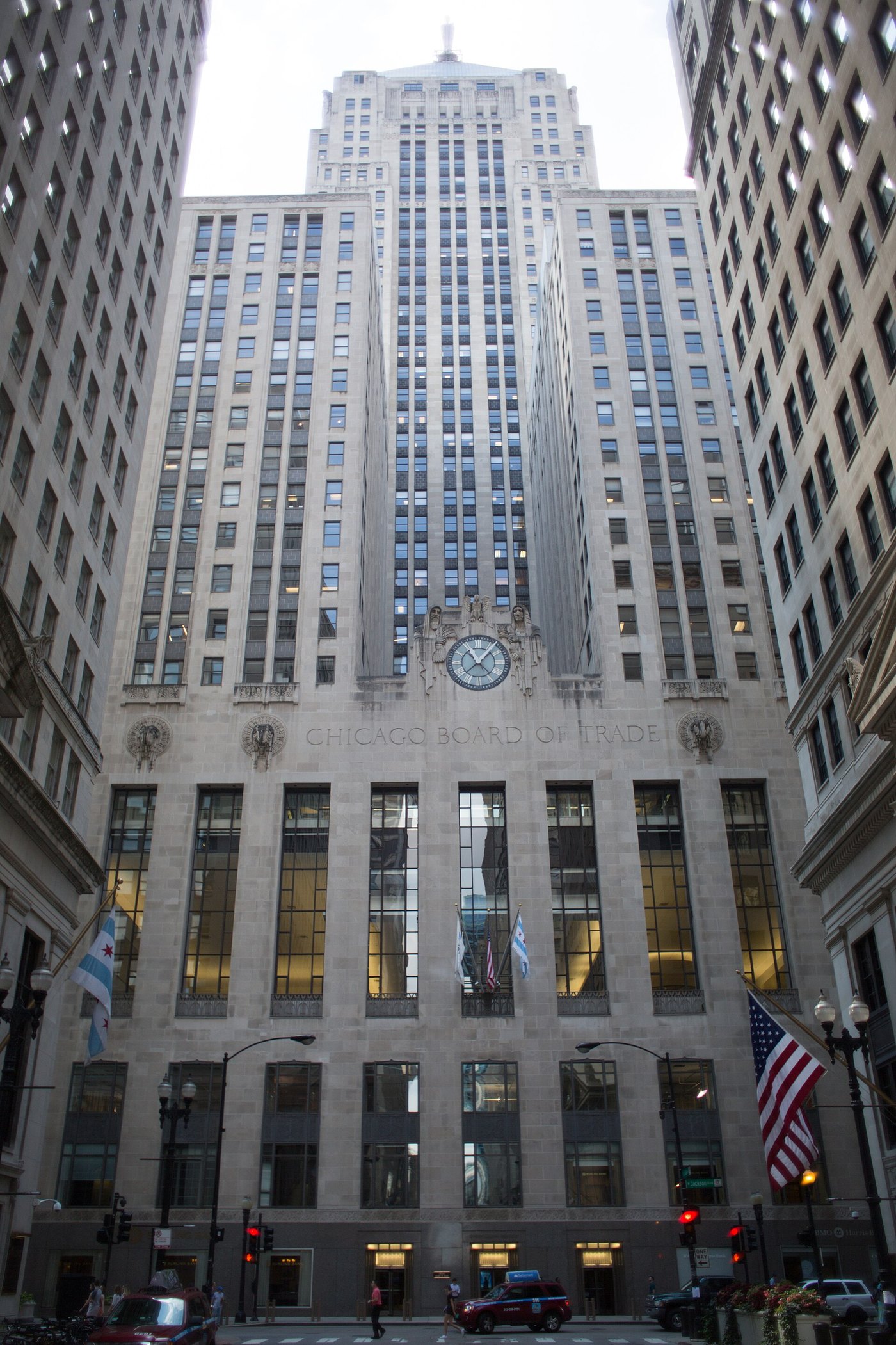 The Chicago Board of Trade Building from the street, 2015